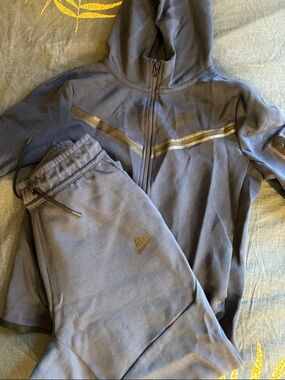 Boys Navy Blue Nike Tech Fleece Set